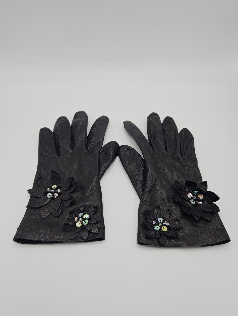Portolano black leather gloves with beaded floral appliques size 7